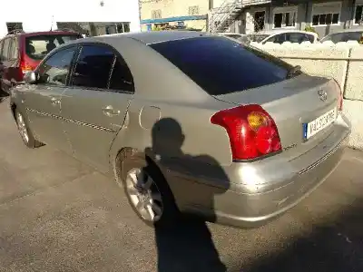 Vehicul casat toyota avensis berlina (t25) 1.8 sol sedán al anului 2004 alimentat 1zzfe