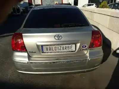 Vehicul casat toyota avensis berlina (t25) 1.8 sol sedán al anului 2004 alimentat 1zzfe