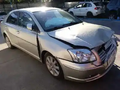 Vehicul casat toyota avensis berlina (t25) 1.8 sol sedán al anului 2004 alimentat 1zzfe