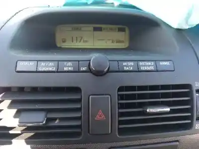Vehicul casat toyota avensis berlina (t25) 1.8 sol sedán al anului 2004 alimentat 1zzfe
