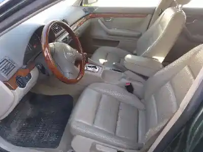 Scrapping Vehicle audi a4 berlina (8e) 2.5 v6 24v tdi of the year 2002 powered ake