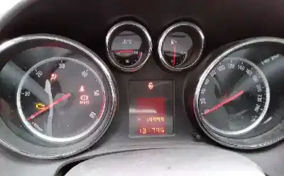 Veículo de Sucata opel astra j lim. cosmo do ano 2010 alimentado a17dtr