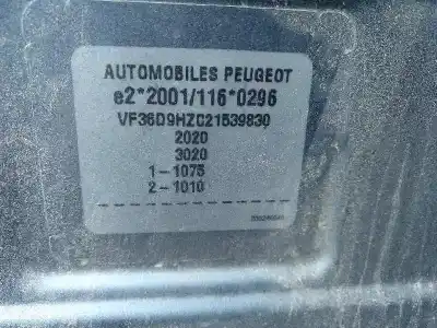 Vehicul casat peugeot 407 sr confort al anului 2006 alimentat 9hz