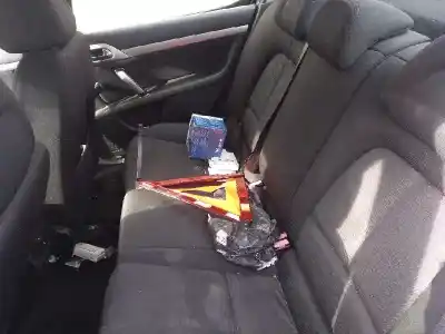 Vehicul casat peugeot 407 sr confort al anului 2006 alimentat 9hz