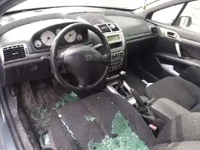 Vehicul casat peugeot 407 sr confort al anului 2006 alimentat 9hz