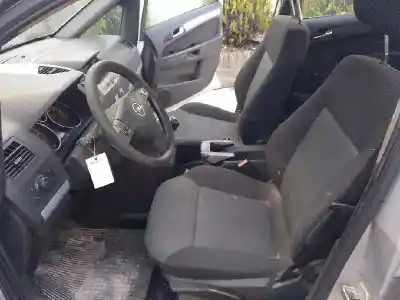Veicolo di demolizione opel zafira b furgoneta/monovolumen (a05) 1.9 cdti van (m75) dell'anno 2005 alimentato z19dt