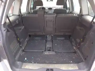 Veicolo di demolizione opel zafira b furgoneta/monovolumen (a05) 1.9 cdti van (m75) dell'anno 2005 alimentato z19dt