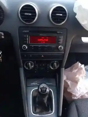 Veicolo di demolizione audi a3 sportback (8p) 1.6 tdi dell'anno 2012 alimentato cayc