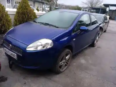 Veicolo di demolizione FIAT GRANDE PUNTO (199_) 1.3 D MULTIJET (199.AXD11, 199.AXD1A, 199.AXD1B,... dell'anno 2008 alimentato 199A3000