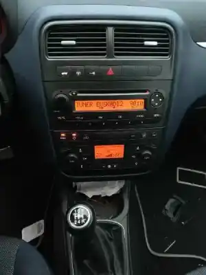 Veicolo di demolizione fiat grande punto (199_) 1.3 d multijet (199.axd11, 199.axd1a, 199.axd1b,... dell'anno 2008 alimentato 199a3000