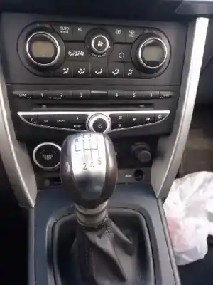 Verschrottungsfahrzeug renault koleos i (hy_) 2.0 dci 4x4 (hy0b) des jahres 2010 angetrieben m9r830