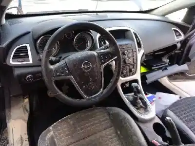 Здавання транспортного засобу opel astra j gtc enjoy року 2011 потужний a14net