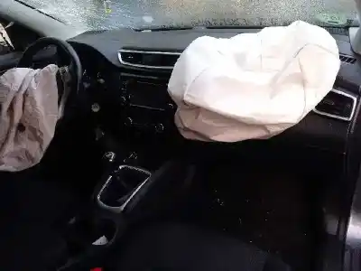 Здавання транспортного засобу nissan qashqai (j11) 1.5 turbodiesel cat року 2015 потужний k9k646