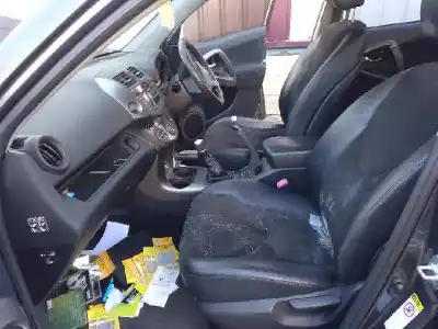 Здавання транспортного засобу toyota rav 4 iii (_a3_) 2.2 d (ala35_) року 2012 потужний 2adftv