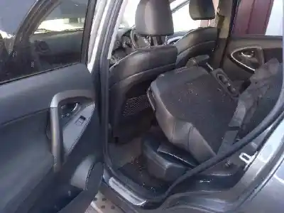 Здавання транспортного засобу toyota rav 4 iii (_a3_) 2.2 d (ala35_) року 2012 потужний 2adftv