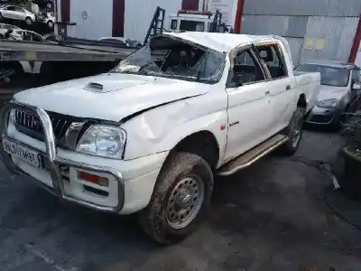 Veicolo di demolizione mitsubishi l 200 (k6/7) 2.5 turbodiesel dell'anno 2000 alimentato 4d56