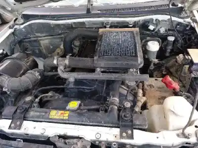 Veicolo di demolizione mitsubishi l 200 (k6/7) 2.5 turbodiesel dell'anno 2000 alimentato 4d56