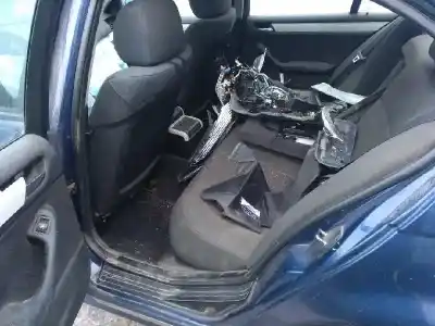 Veicolo di demolizione bmw serie 3 berlina (e46) 320d dell'anno 2004 alimentato 204d4