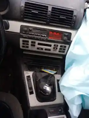 Veicolo di demolizione bmw serie 3 berlina (e46) 320d dell'anno 2004 alimentato 204d4