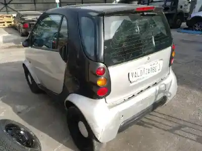 Vehículo de desguace smart coupe pure del año 2000 con motor 660940