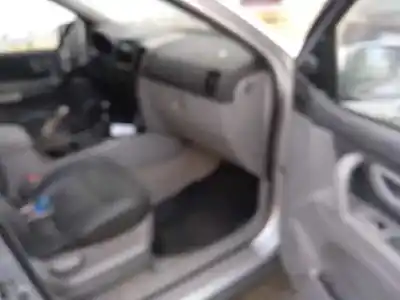 Véhicule à la ferraille kia sorento i (jc) 2.5 crdi de l'année 2005 alimenté d4cb