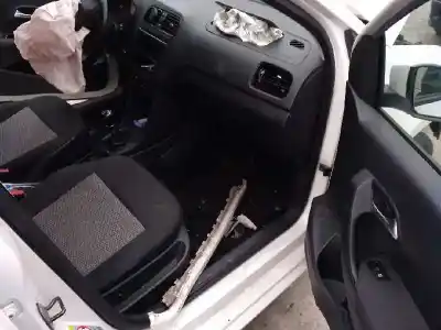 Hurda Aracı volkswagen polo v (6r1, 6c1) 1.6 tdi yılın 2013 güçlü cayb