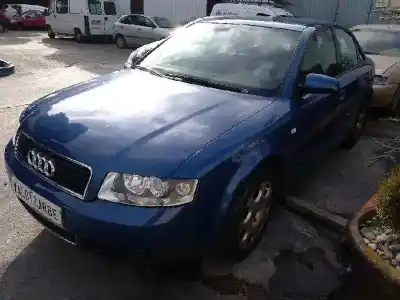 Veicolo di demolizione audi a4 berlina (8e) 2.5 v6 24v tdi dell'anno 2001 alimentato ake