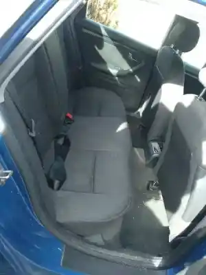 Veicolo di demolizione audi a4 berlina (8e) 2.5 v6 24v tdi dell'anno 2001 alimentato ake