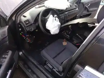 Veículo de Sucata audi a4 berlina (8e) 1.9 tdi (96kw) do ano 2004 alimentado avf