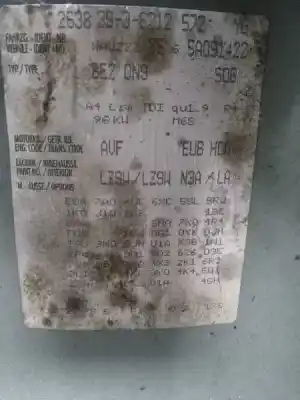 Veículo de Sucata audi a4 berlina (8e) 1.9 tdi (96kw) do ano 2004 alimentado avf