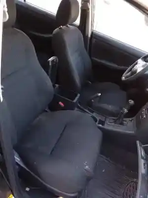 Veículo de Sucata toyota corolla (_e12_) 1.4 d (nde120_) do ano 2005 alimentado 1nd