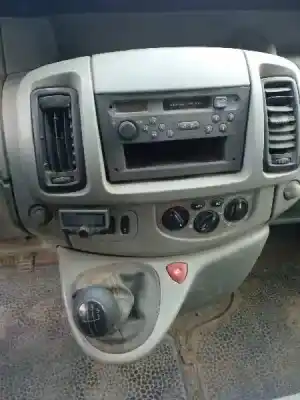 Verschrottungsfahrzeug opel vivaro combi 2.7t corto des jahres 2004 angetrieben f9q762