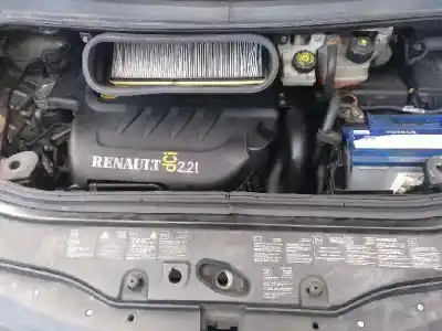 Véhicule à la ferraille renault espace iv (jk0) grand espace dynamique de l'année 2005 alimenté g9t742