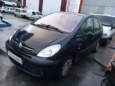 Vehicul casat citroen xsara picasso 2.0 hdi sx al anului 2004 alimentat rhy