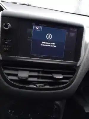Veículo de Sucata peugeot 208 1.6 blue-hdi fap do ano 2016 alimentado bhw