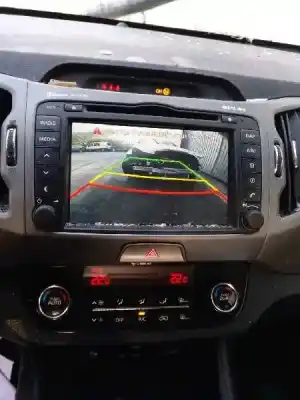 Veicolo di demolizione kia                                                sportage iv (ql, qle)                                                                                                                                                                                                                                      1.7 crdi                                                                                                                                                                                                                                                   dell'anno 2016 alimentato d4fd