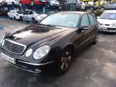 Veicolo di demolizione mercedes-benz clase e (w211) berlina e 270 cdi (211.016) dell'anno 2003 alimentato 647961