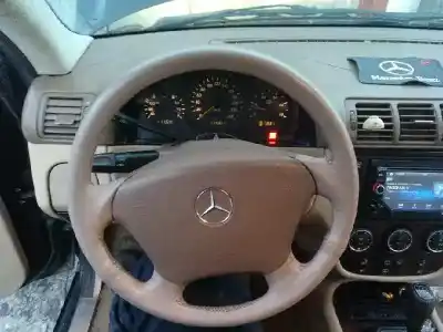 Здавання транспортного засобу mercedes-benz clase m (w163) 270 cdi (163.113) року 2002 потужний 612963