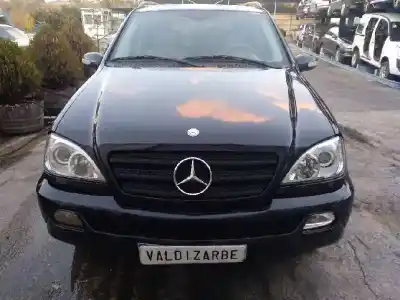 Здавання транспортного засобу mercedes-benz clase m (w163) 270 cdi (163.113) року 2002 потужний 612963