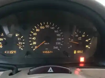 Здавання транспортного засобу mercedes-benz clase m (w163) 270 cdi (163.113) року 2002 потужний 612963