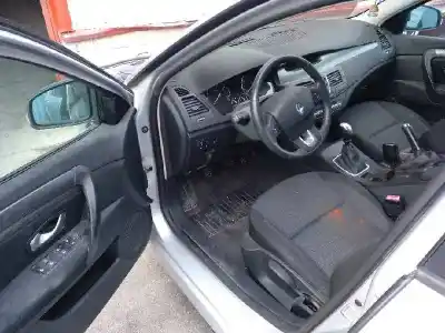 Vehicul casat renault laguna iii 1.5 dci diesel fap al anului 2008 alimentat k9k780