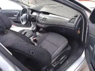 Vehicul casat renault laguna iii 1.5 dci diesel fap al anului 2008 alimentat k9k780