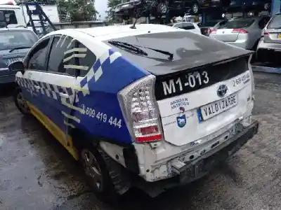 Vehicul casat toyota prius (nhw30) 1.8 16v cat al anului 2011 alimentat 2zrfxe