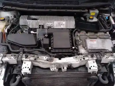 Vehicul casat toyota prius (nhw30) 1.8 16v cat al anului 2011 alimentat 2zrfxe