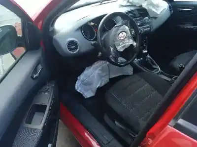Veicolo di demolizione fiat bravo ii (198_) 1.4 (198axa1b) dell'anno 2010 alimentato 192b2000