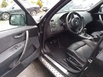 Veículo de Sucata bmw x3 (e83) 2.5i do ano 2005 alimentado 256s5