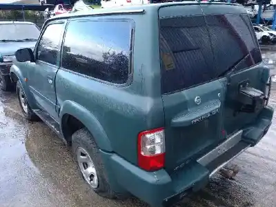 Véhicule à la ferraille nissan patrol gr (y61) * de l'année 2004 alimenté zd30ddti