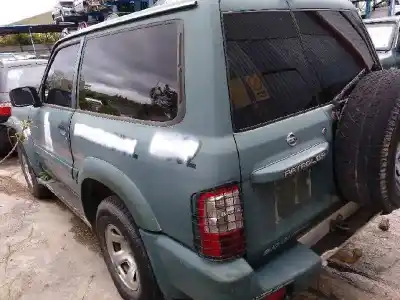 Véhicule à la ferraille nissan patrol gr (y61) * de l'année 2004 alimenté zd30ddti