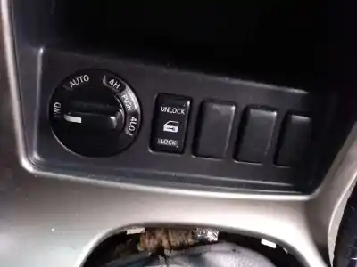 Здавання транспортного засобу nissan pathfinder (r51) 2.5 dci diesel cat року 2007 потужний yd25ddti