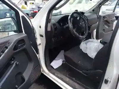 Здавання транспортного засобу nissan pathfinder (r51) 2.5 dci diesel cat року 2007 потужний yd25ddti